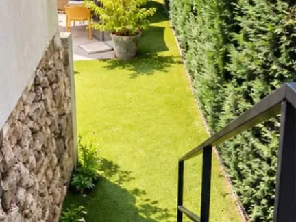 Furnished Apartment With Garden & Terrace For Sale in Ballouneh — الصورة 2