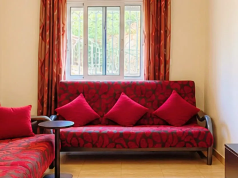 Furnished Apartment With Garden & Terrace For Sale in Ballouneh — الصورة 7