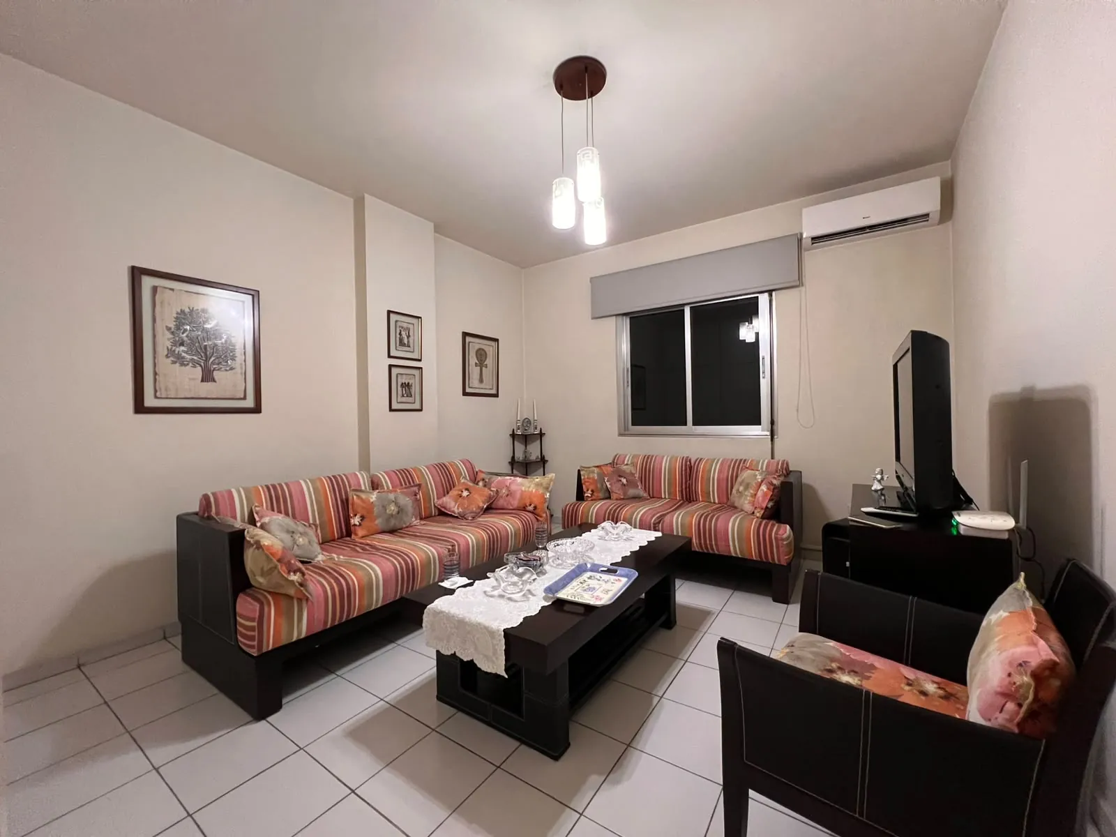 Fully Furnished Apartment For Sale in Furn El Chebbak — الصورة 7