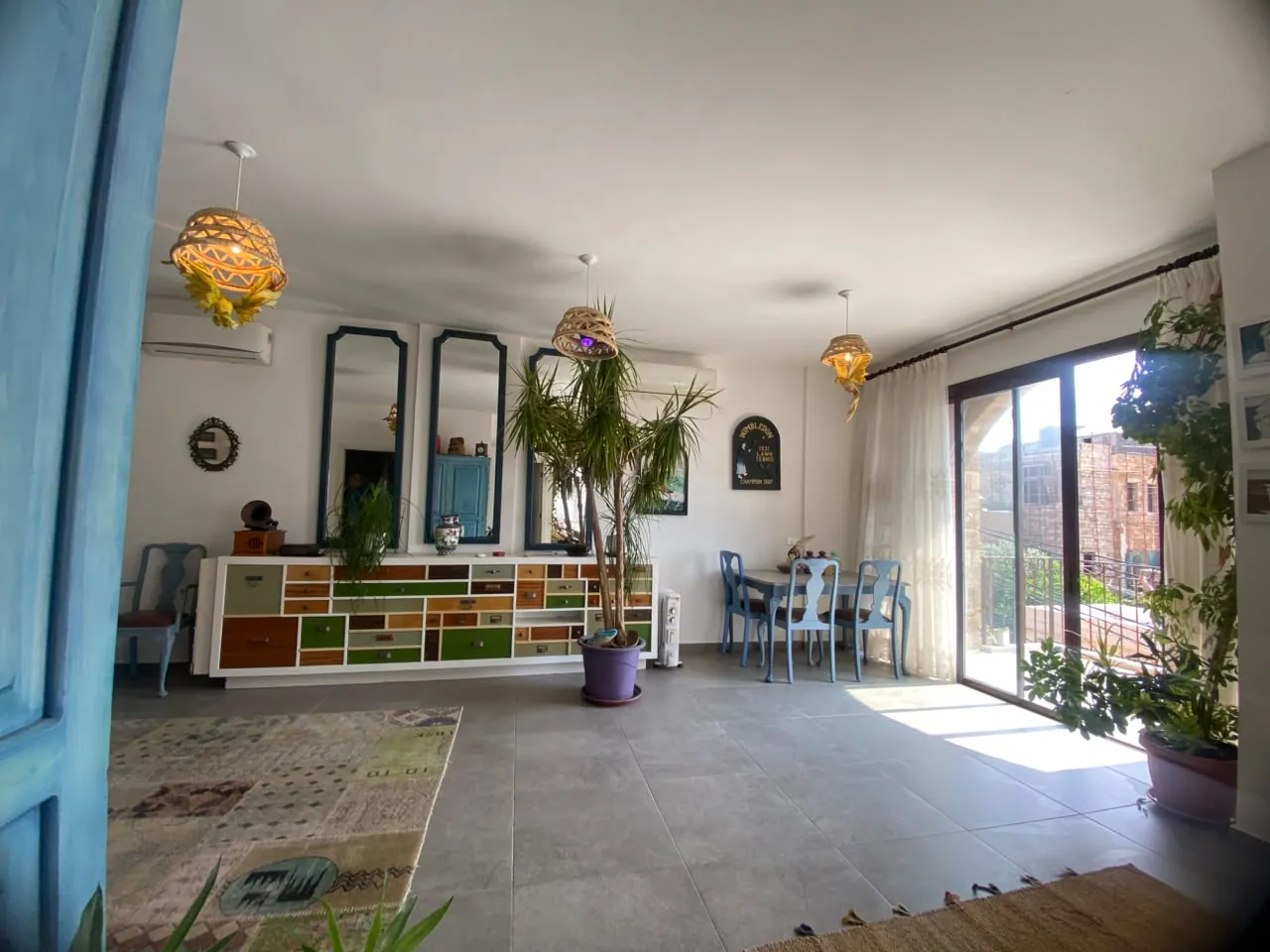 Bright Apartment with Sea & Mountain View For Rent in Bahsa, Batroun — الصورة 3