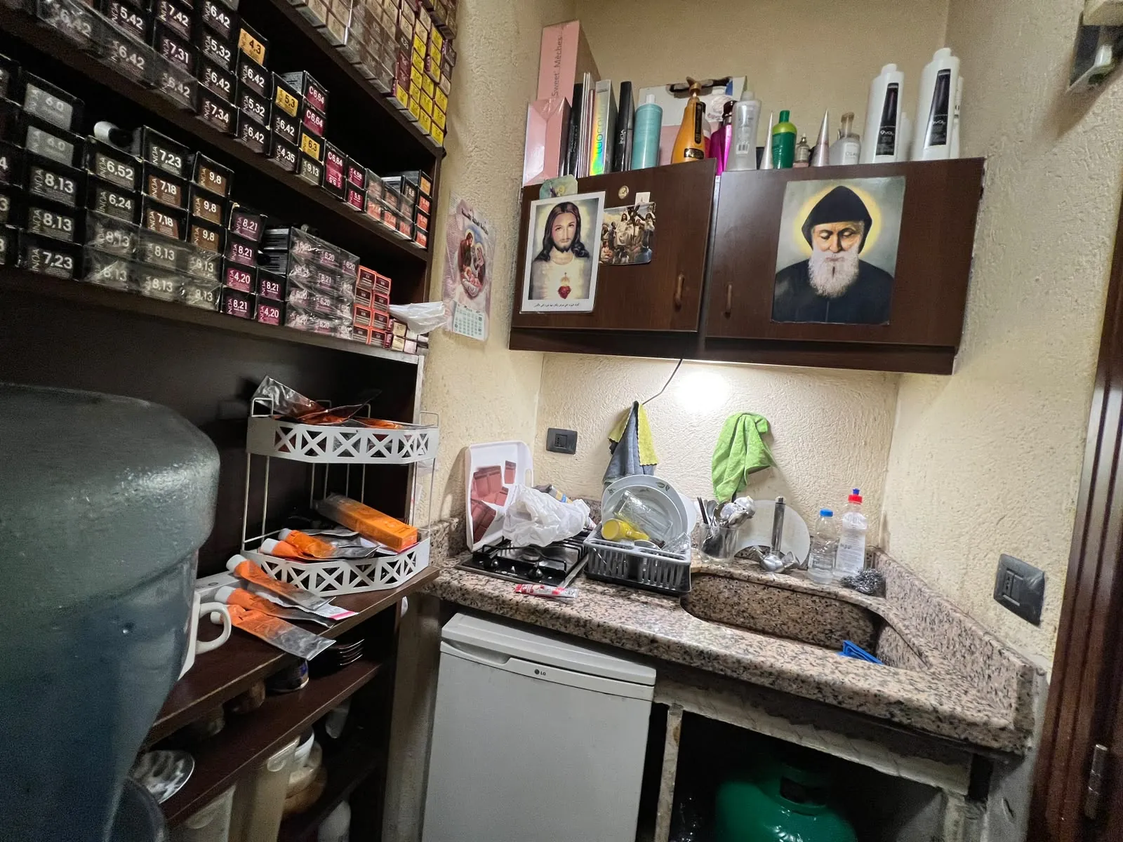 100 SQM Shop For Rent in Great Location in Hadath — الصورة 8