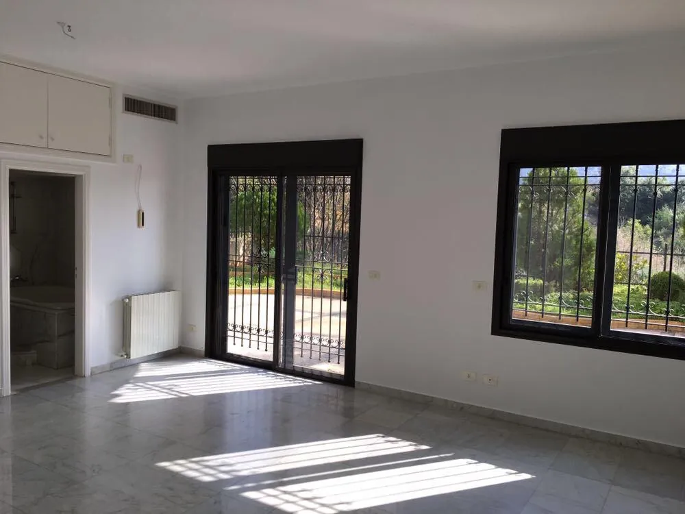 Apartment With Terrace & Sea View For Rent in Adma — الصورة 2
