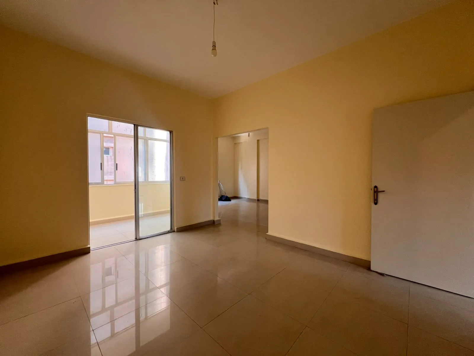 4-Bedroom Apartment For Rent in Dekerman, Downtown Saida — الصورة 5