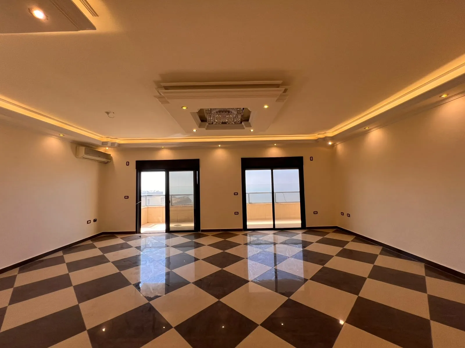 Spacious Apartment In A Prime Location For Rent in Sibline, Eqlim El Kharroub