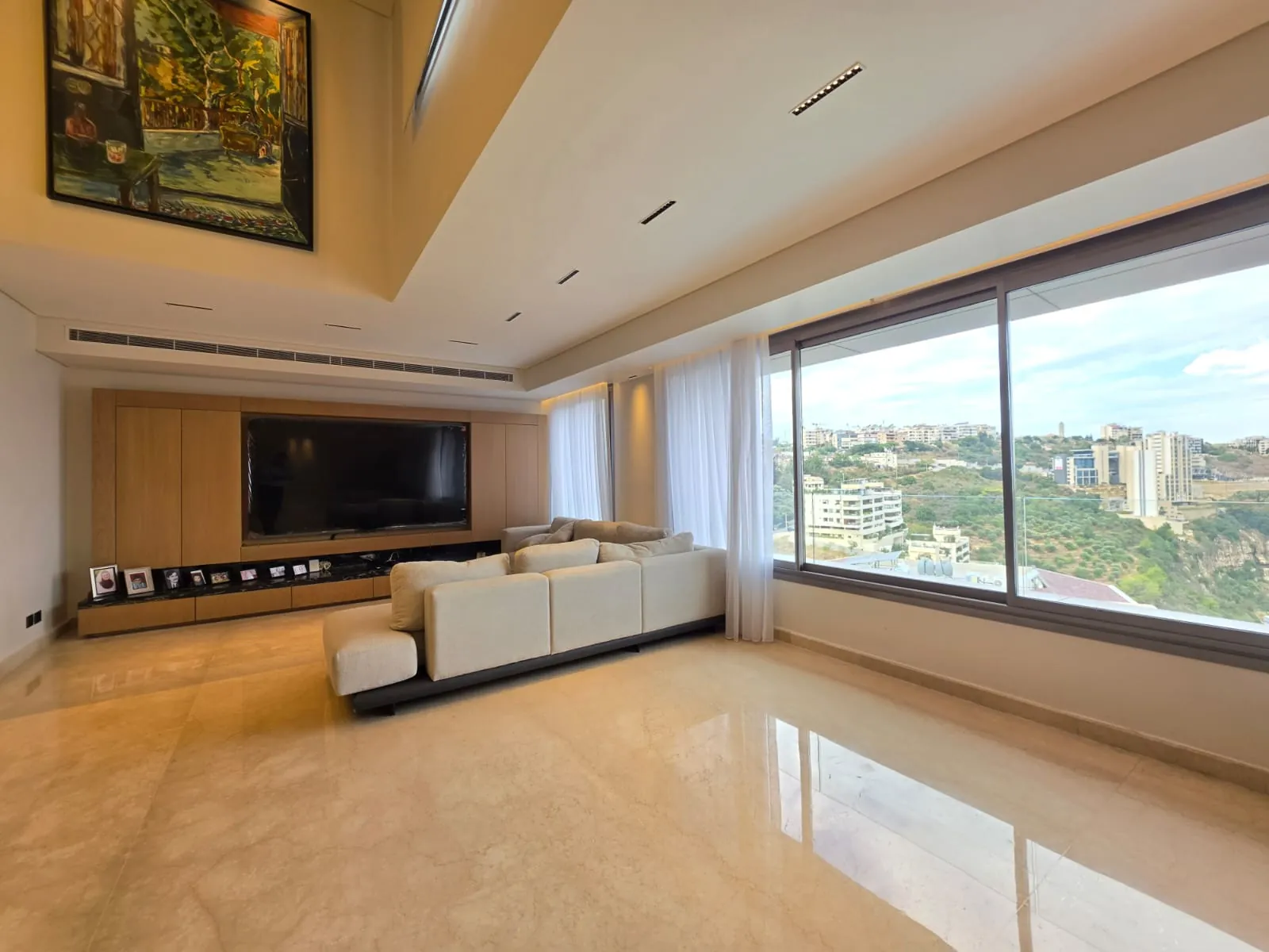 Luxurious Duplex With Great View For Sale in Louaize, Baabda — الصورة 3
