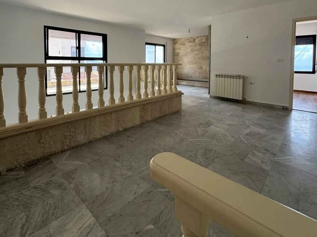Unique Duplex with Terraces For Sale in Mansourieh — الصورة 2