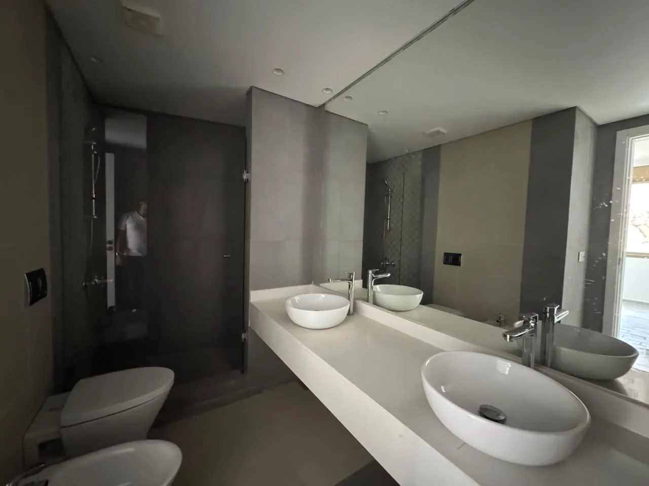 3-Bedroom Apartment with Open Mountain View For Sale in Fanar — الصورة 9