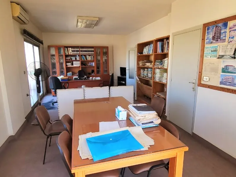 135 SQM Office For Sale on The highway of Jounieh — الصورة 2