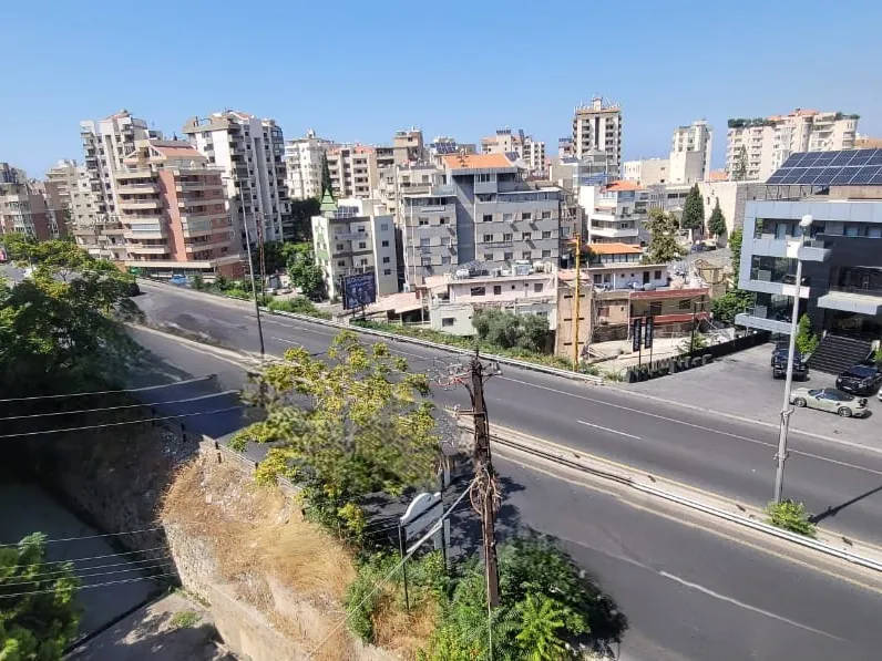 135 SQM Office For Sale on The highway of Jounieh — الصورة 7