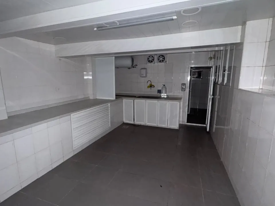 Commercial Space For Rent in Hamra, Ras Beirut — الصورة 5