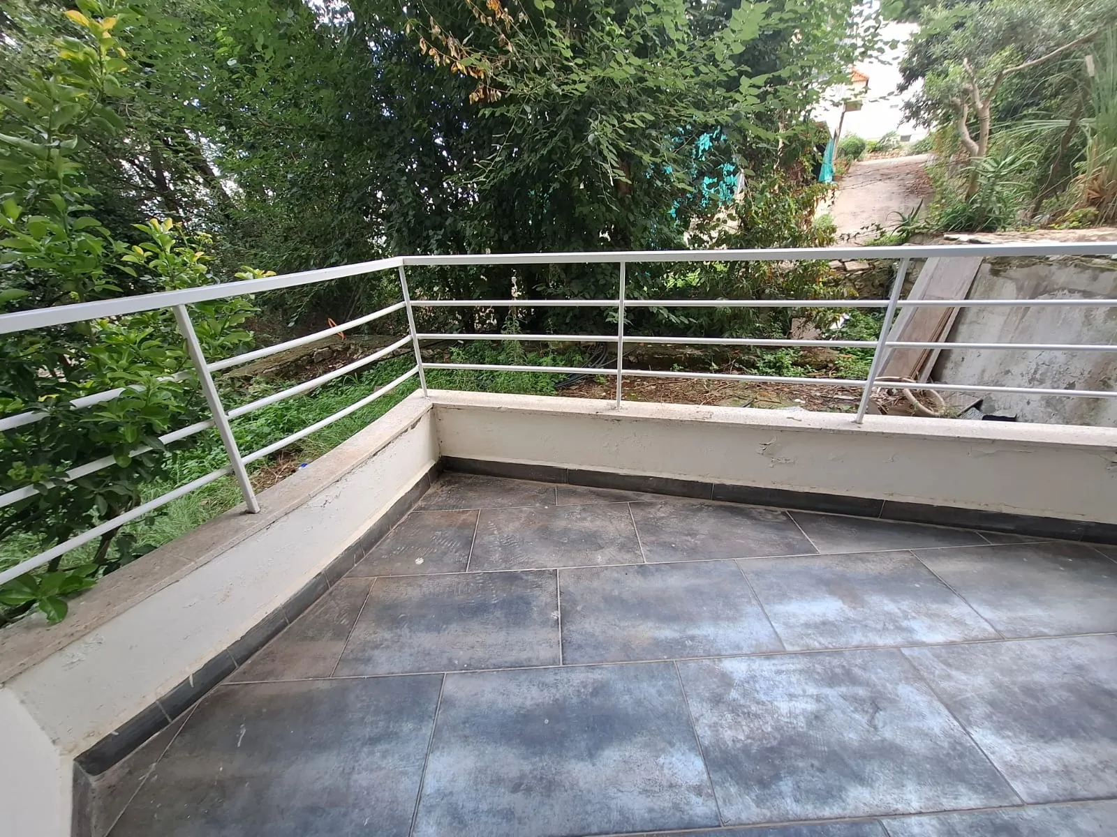 3-Bedroom Unfurnished Apartment With Garden For Sale in Ghazir — الصورة 4