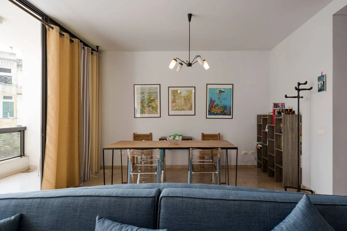 2-Bedroom Apartment For Sale in Mar Mikhael — الصورة 3