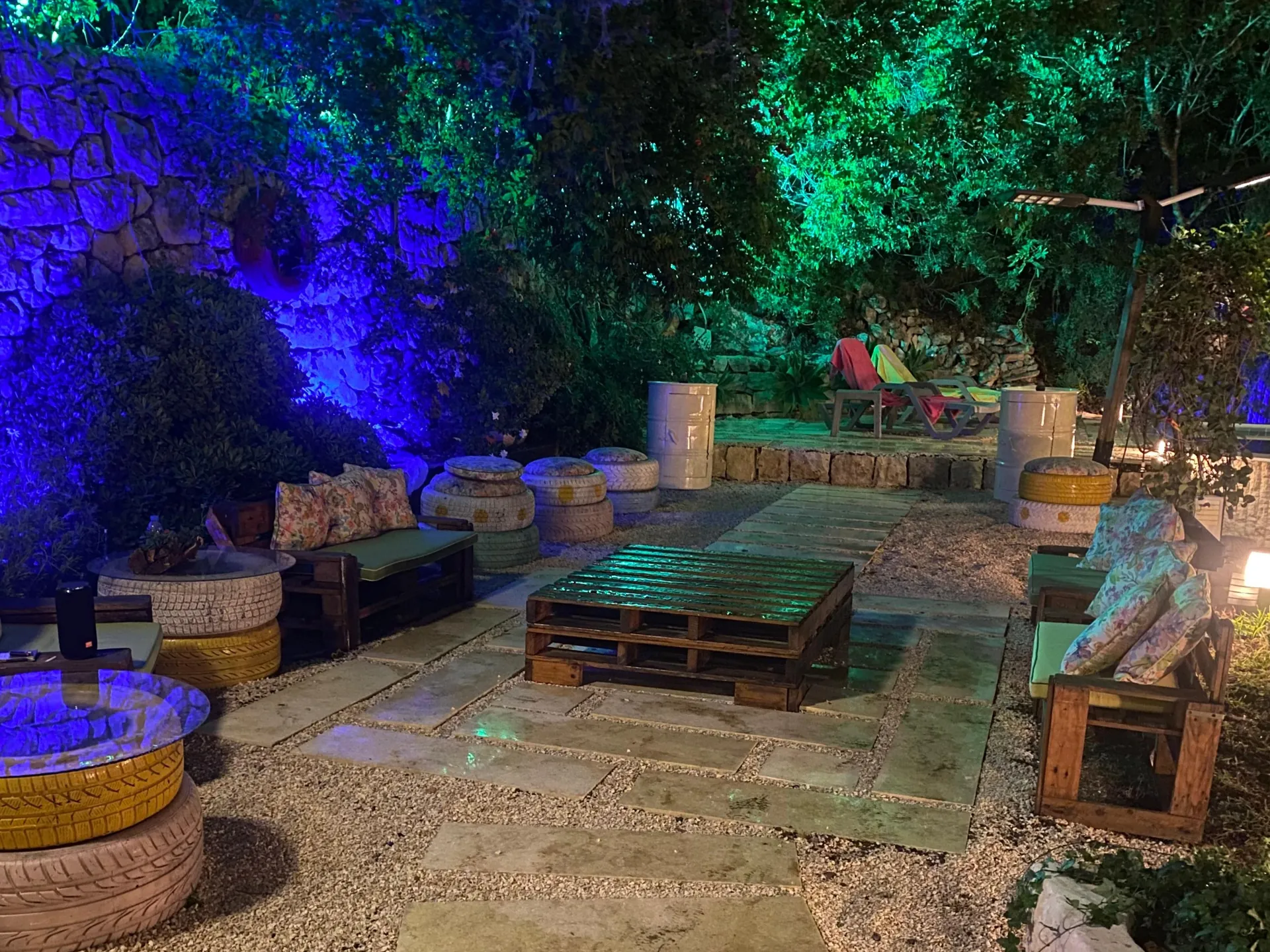 Furnished Guest House With Pool For Sale in Batroun, Kour — الصورة 10