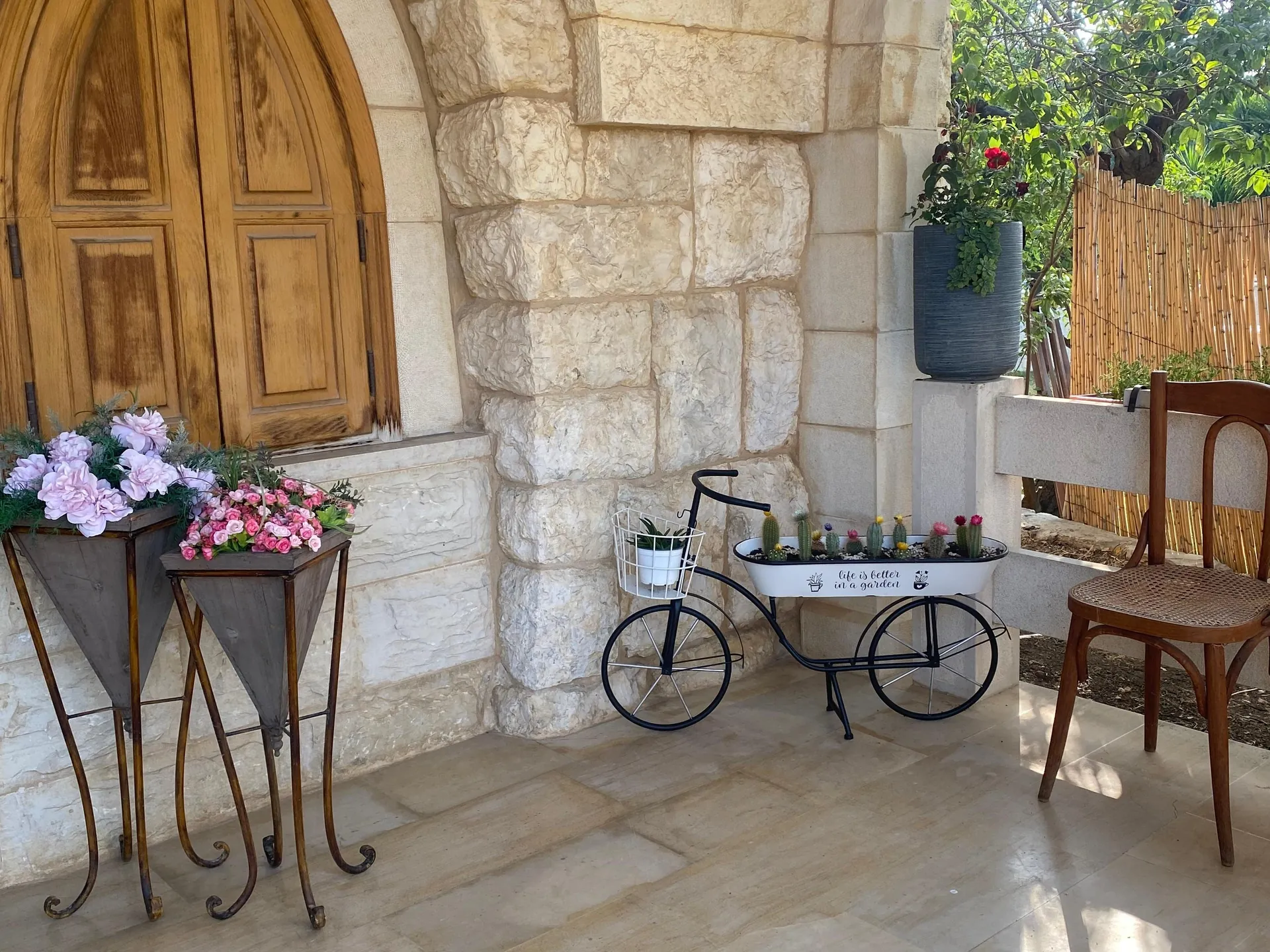 Furnished Guest House With Pool For Sale in Batroun, Kour — الصورة 4