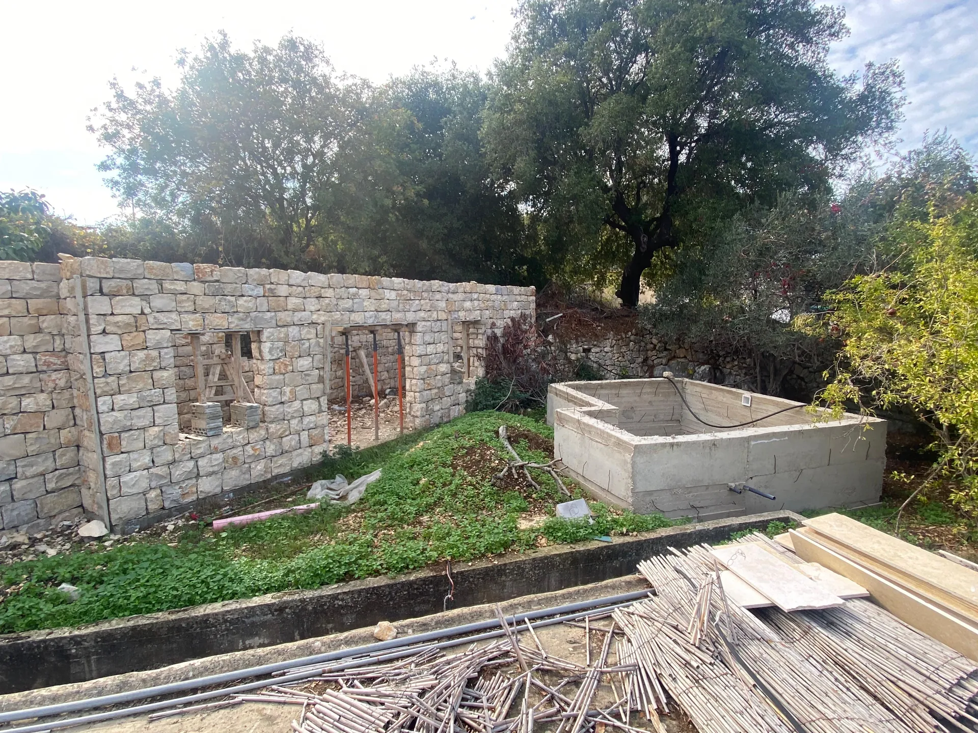 Furnished Guest House With Pool For Sale in Batroun, Kour — الصورة 6