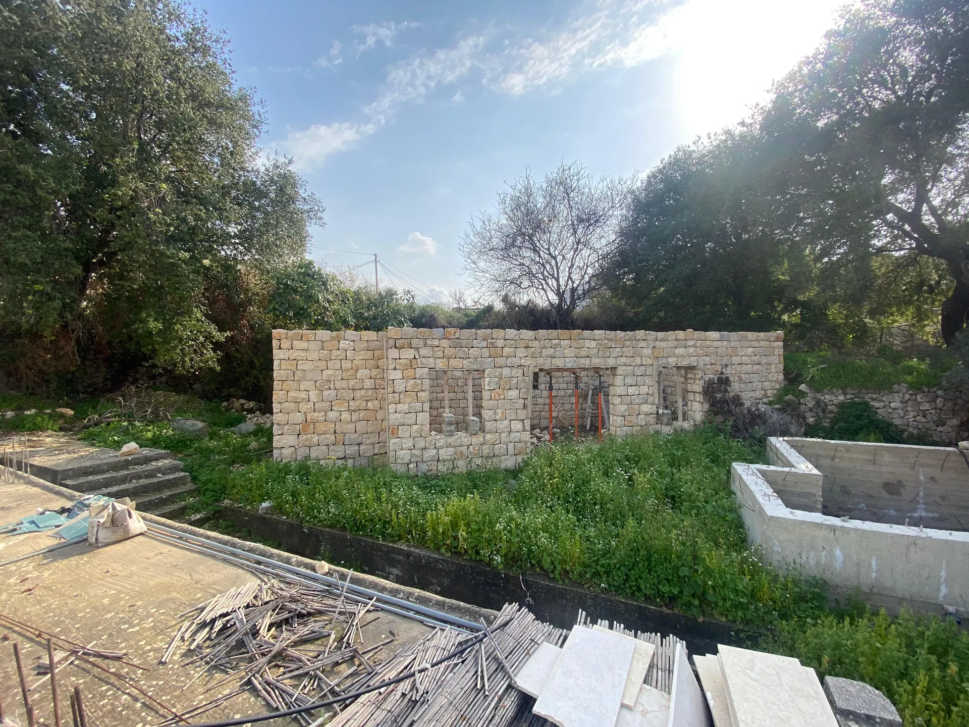 Furnished Guest House With Pool For Sale in Batroun, Kour — الصورة 7