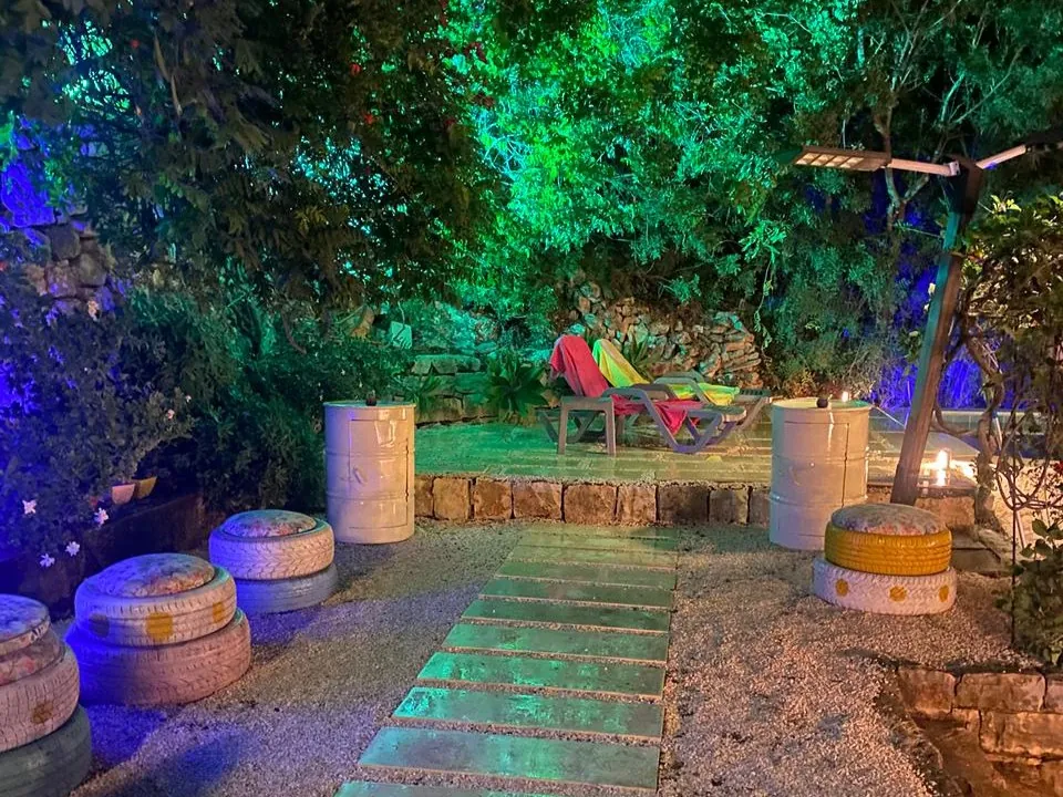 Furnished Guest House With Pool For Sale in Batroun, Kour — الصورة 9