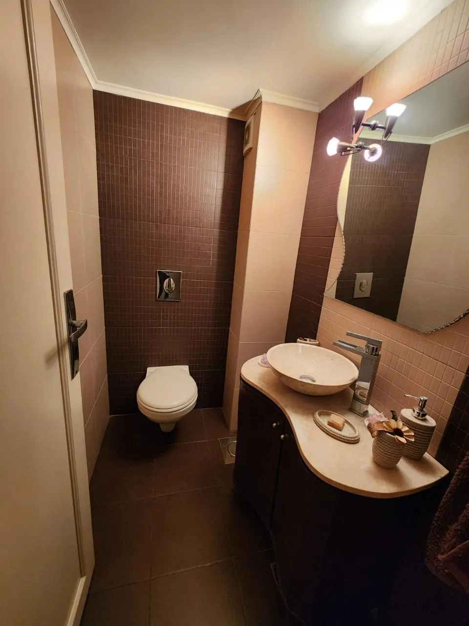 Fully Furnished Apartment For Sale In Bouchrieh — الصورة 10
