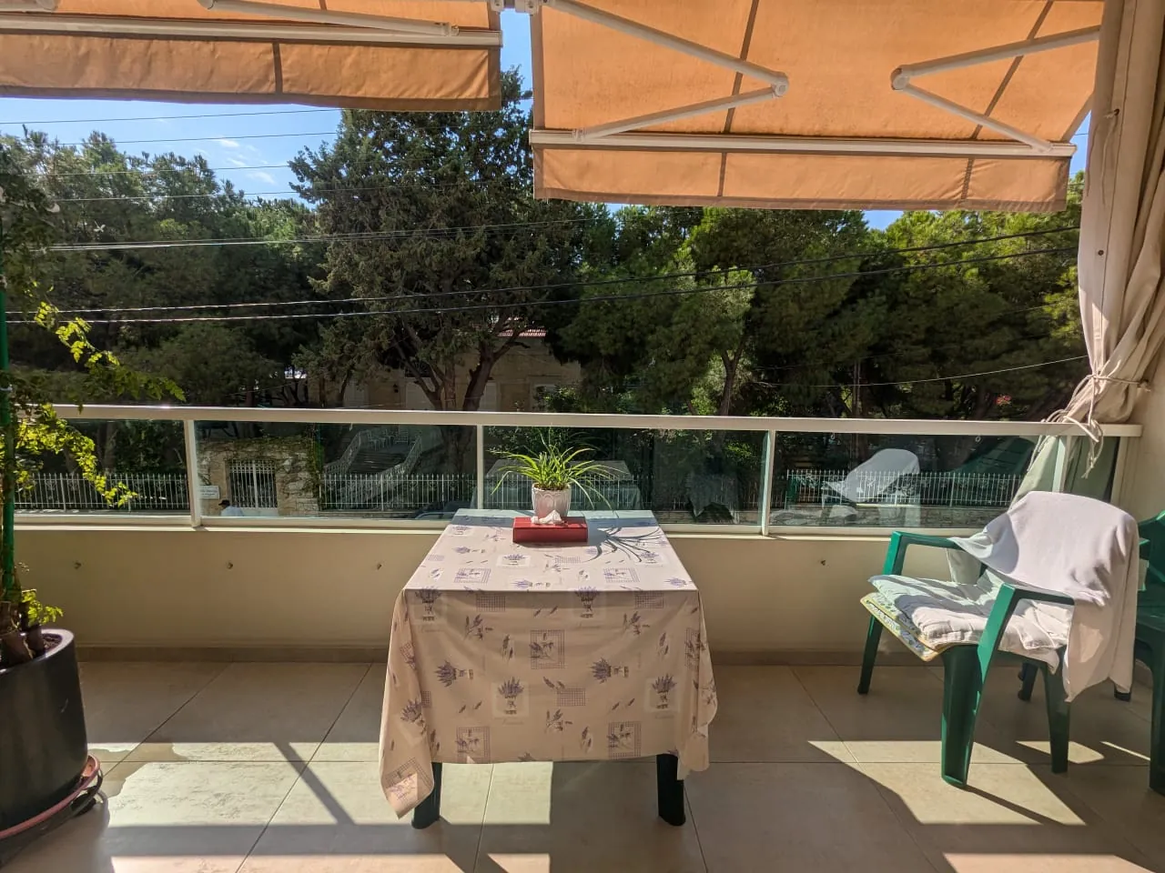 High-End 2-Bedroom Apartment For Rent in Aamchit — الصورة 2