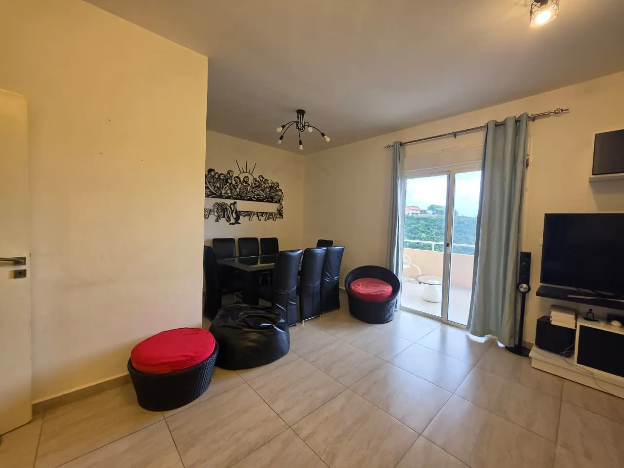 Furnished Apartment with Mountain & Sea View For Rent in Smar Jbeil, Batroun — الصورة 4