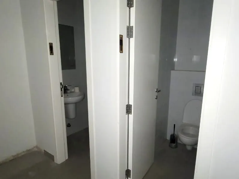 200 SQM Office For Rent in Zouk Mikael — الصورة 8
