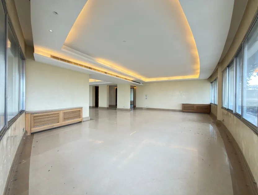 Unique & High-end Apartment For Rent in Achrafieh, Sursock — الصورة 4