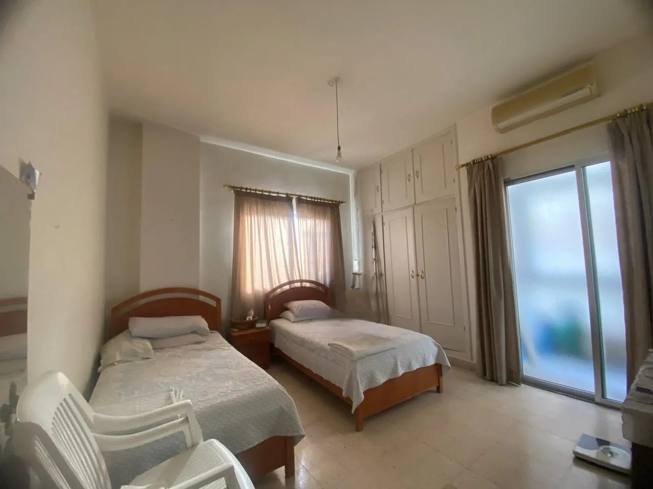 Spacious 3-Bedroom Apartment For Sale in Dekweneh — الصورة 10