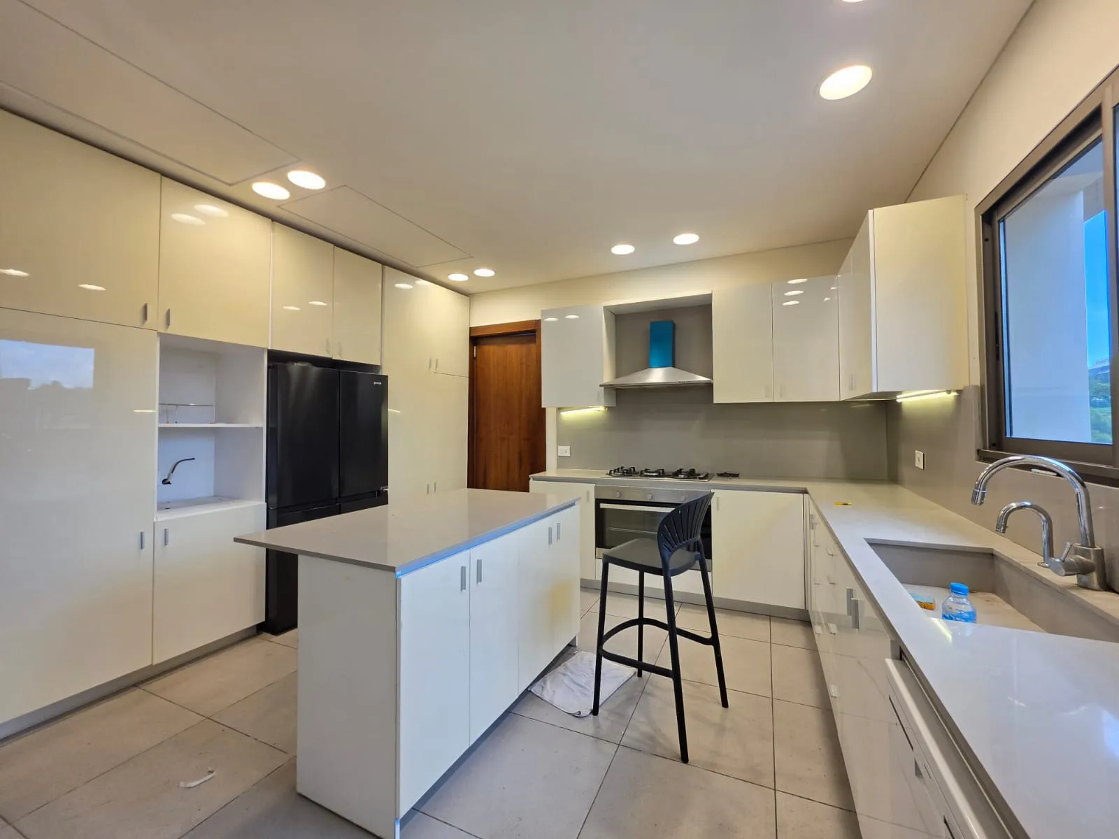Modern Decorated Apartment With Great View For Rent in Yarzeh, Baabda — photo 4