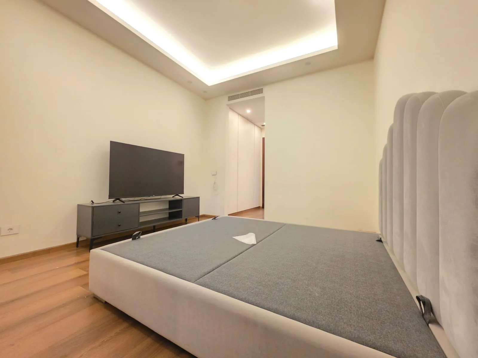 Modern Decorated Apartment With Great View For Rent in Yarzeh, Baabda — photo 6