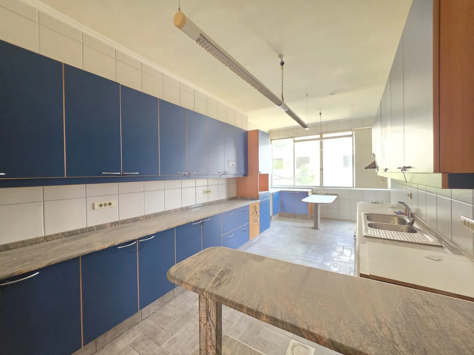 Exclusive! Bright Apartment with Mountain View For Sale in Mar Takla, Hazmieh — photo 4