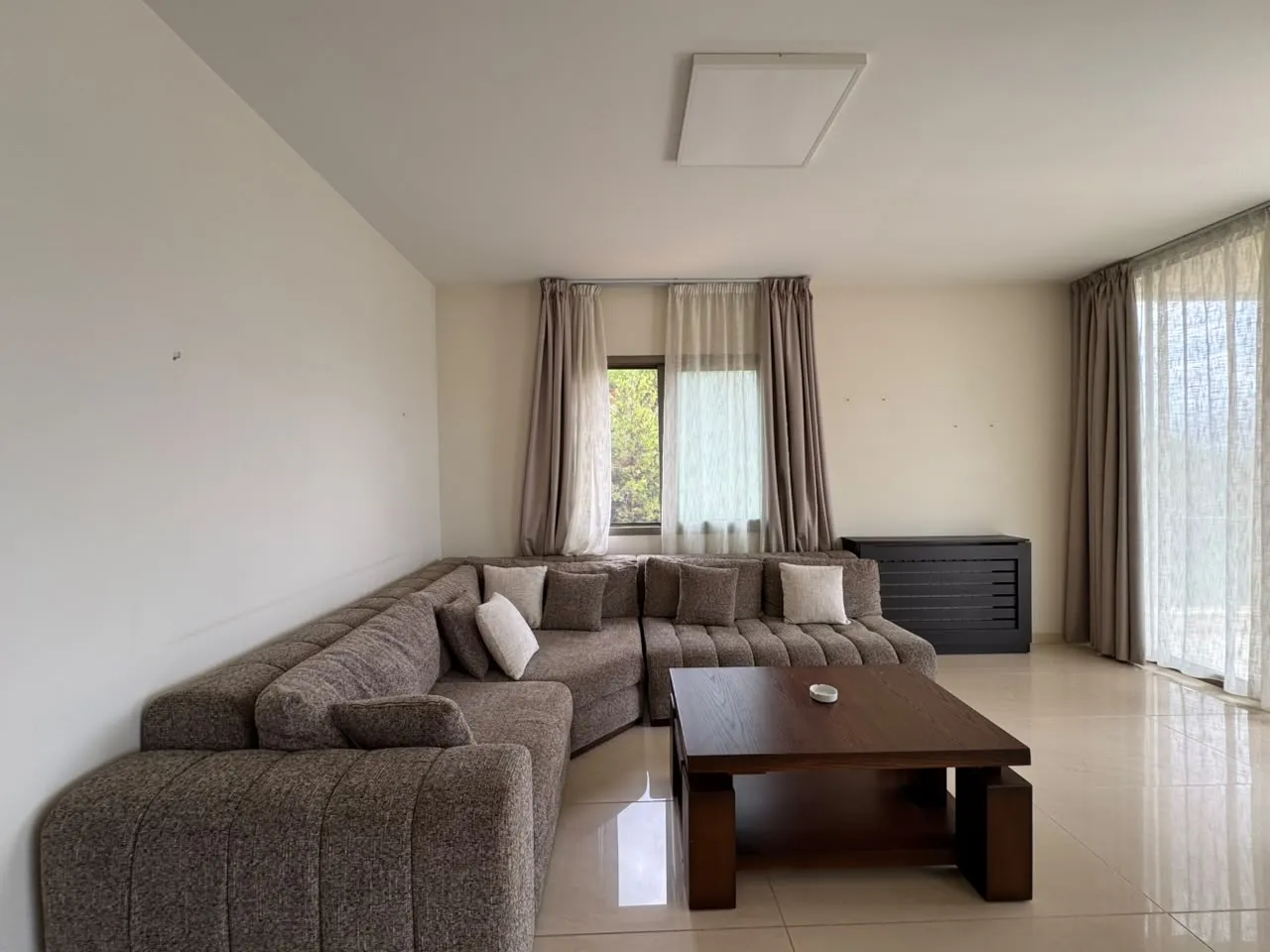 Furnished & Decorated Apartment For Rent in Ouyoun, Broumana — الصورة 4