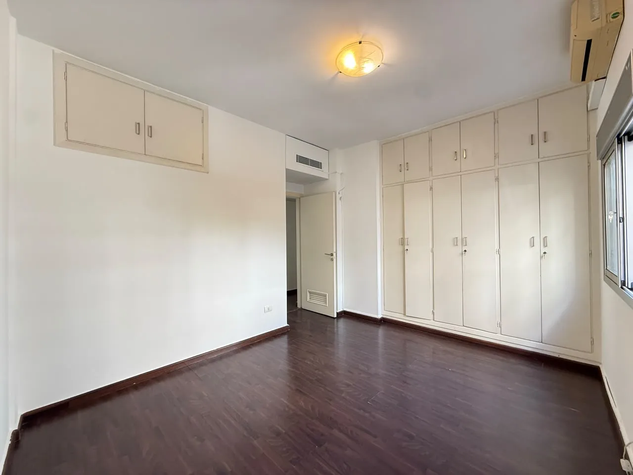 Bright & Sunny Apartment For Sale in Achrafieh, Fassouh — photo 7