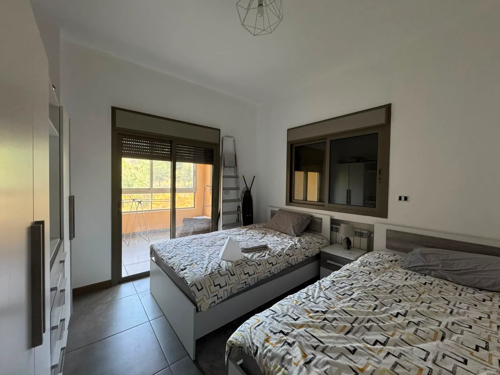 2-Bedroom Apartment With Unlockable Mountain Views For Rent in Zandouqa — الصورة 10