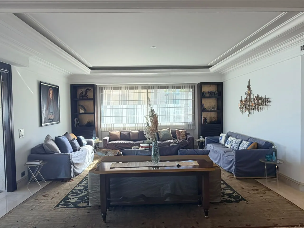 Elegant & Bright Apartment For Rent in Achrafieh, Sursock — الصورة 5