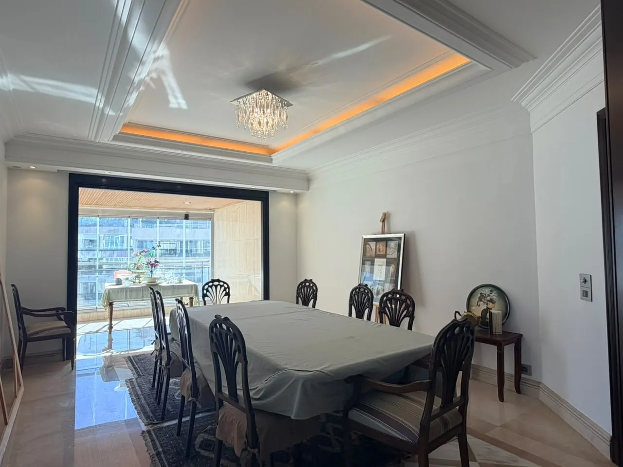 Elegant & Bright Apartment For Rent in Achrafieh, Sursock — الصورة 6
