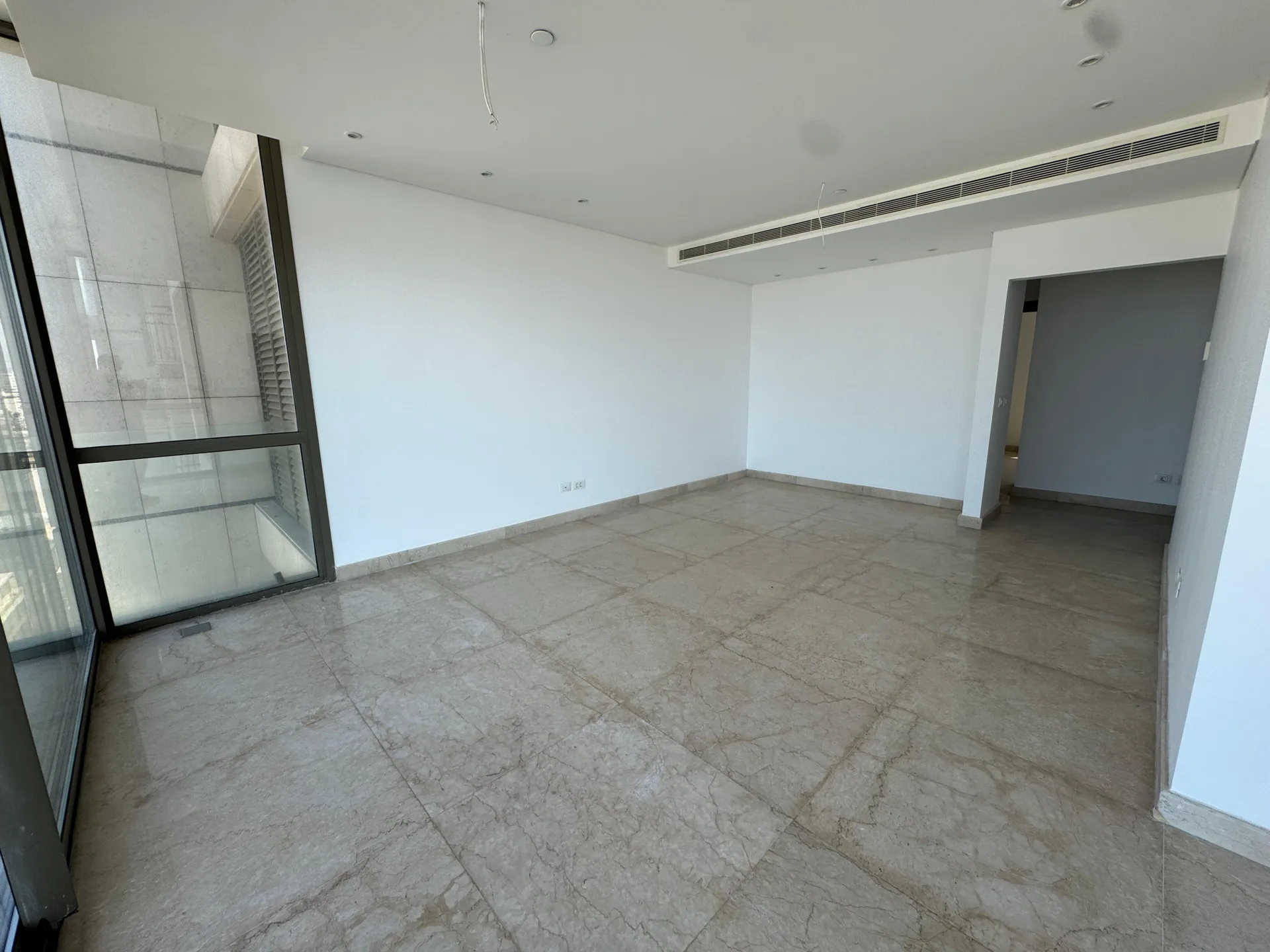 3-Bedroom Apartment For Rent in Hamra, Ras Beirut