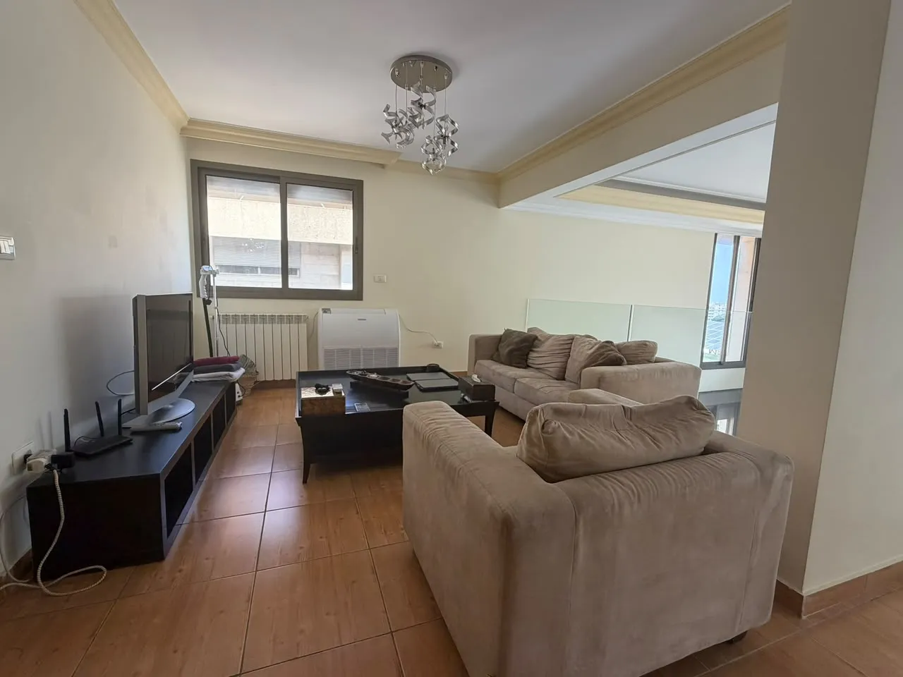 Spacious Apartment with Roof & Terrace For Sale in Baabda — photo 8