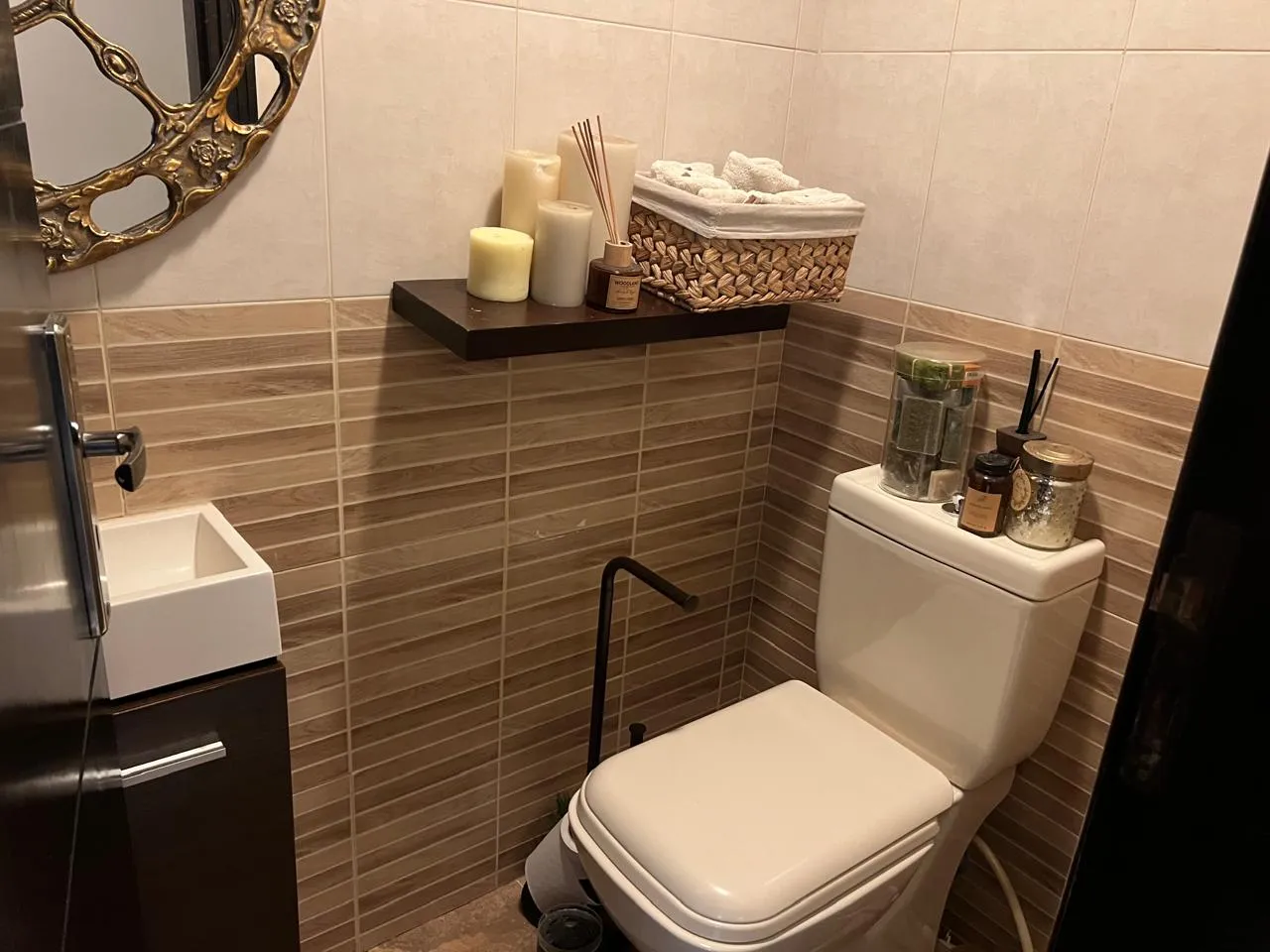 3-Bedroom Apartment For Sale in Furn El Chebbak — الصورة 5