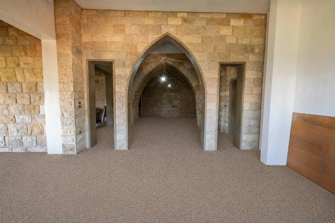 Traditional Building With Panoramic View For Sale in Bsous — الصورة 2