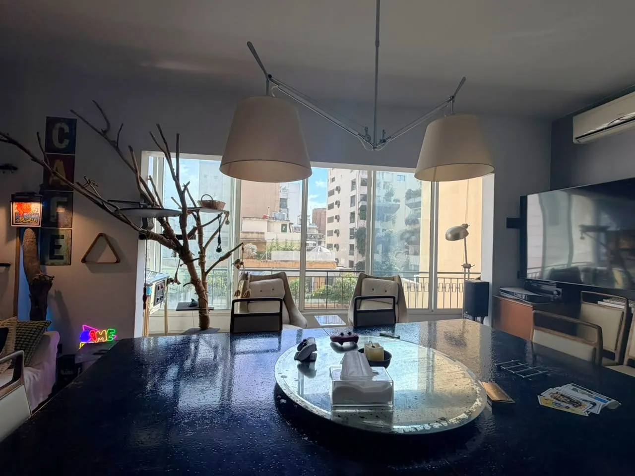 Charming Apartment For Sale in Achrafieh, Carré D'or — الصورة 2