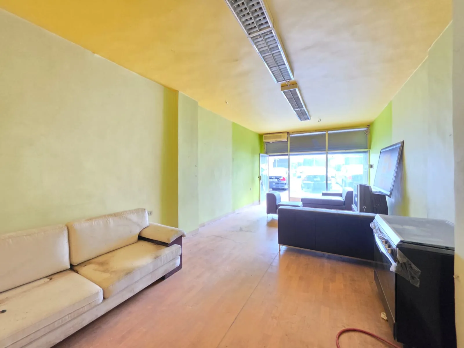 A 115 SQM Shop For Rent in Hazmieh