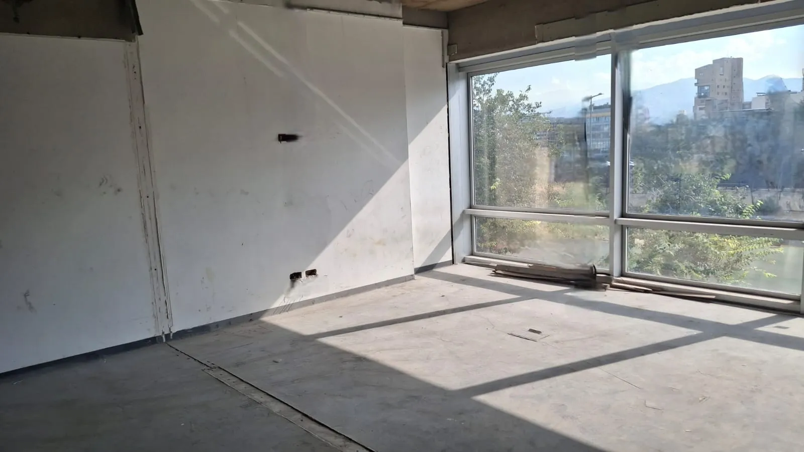 256 SQM Core & Shell Office For Rent in Down Town — الصورة 2