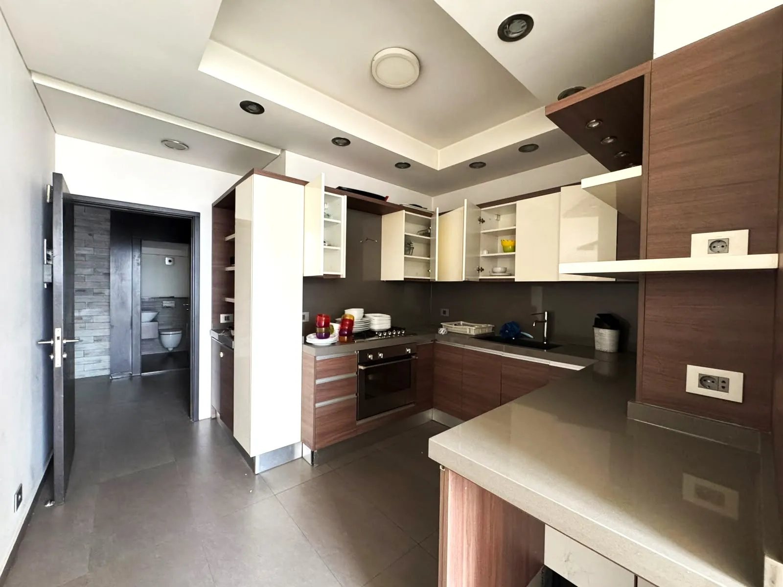 Decorated Apartment With Open View For Sale in Mansourieh — الصورة 6