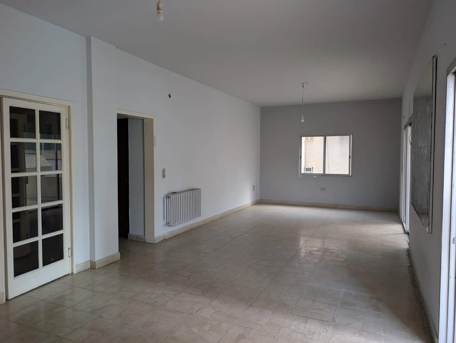Exclusive!! 4-Bedroom Apartment For Sale in Achrafieh, El Saydeh — photo 2