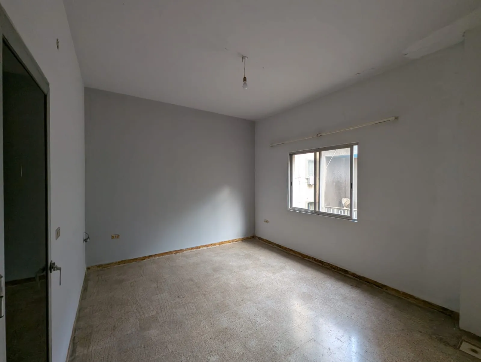 Exclusive!! 4-Bedroom Apartment For Sale in Achrafieh, El Saydeh — photo 9