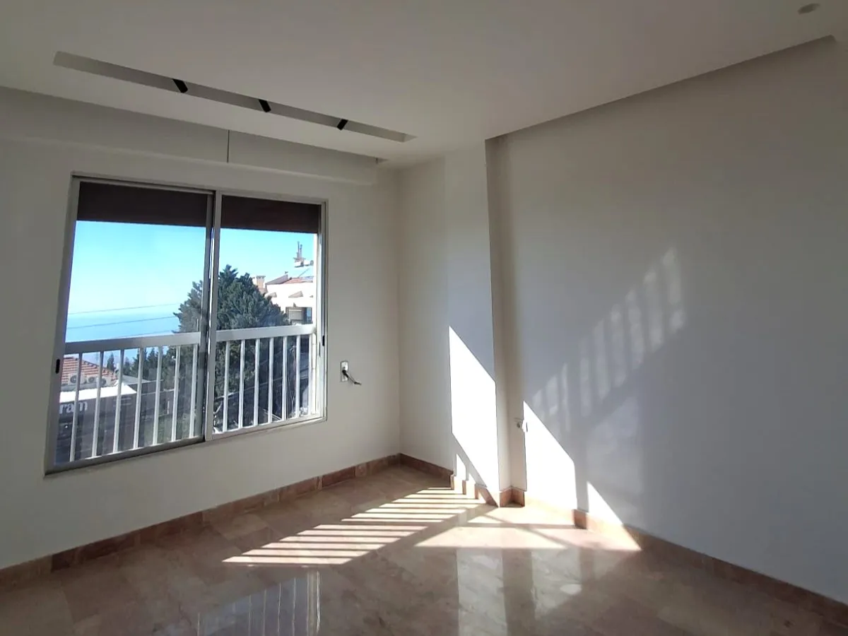 Unfurnished Apartment With Panoramic View For Rent in Ain Saadeh — الصورة 6