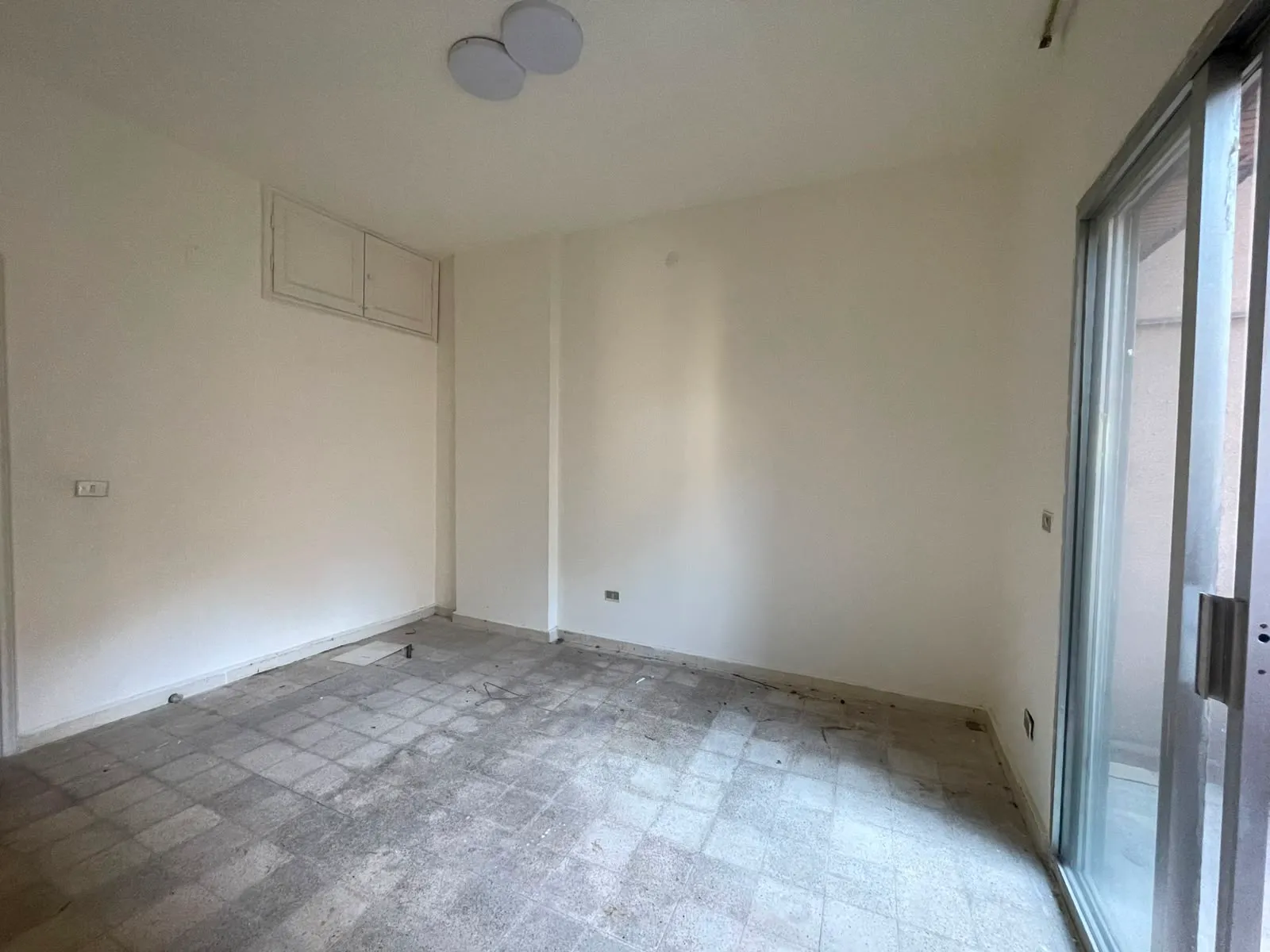 Spacious Apartment For Sale in Verdun, Beirut — الصورة 6