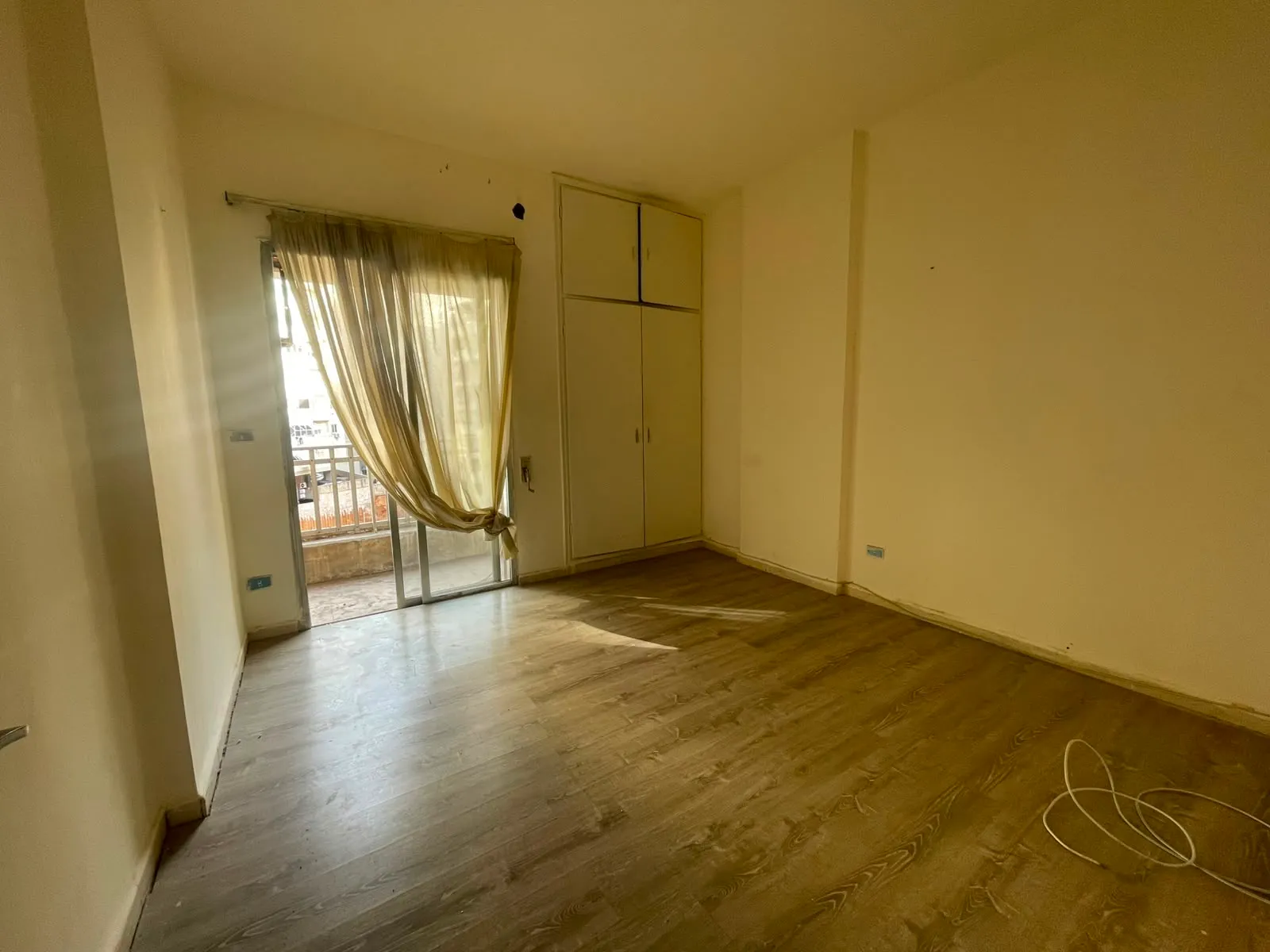 Spacious Apartment For Sale in Verdun, Beirut — الصورة 7