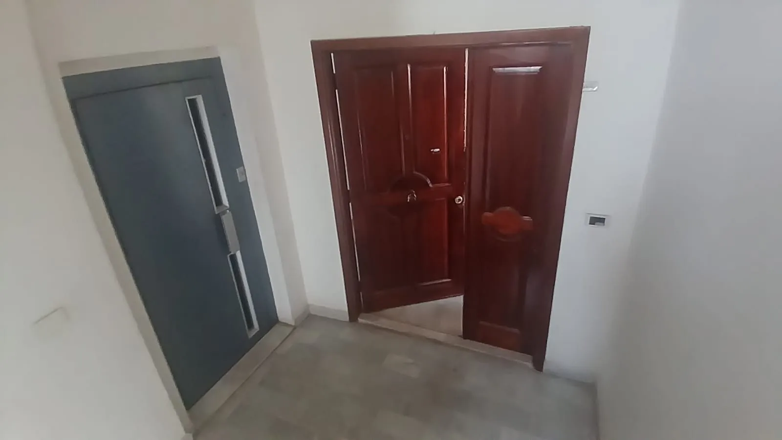 Spacious Apartment For Sale in Beit El Chaar — الصورة 5