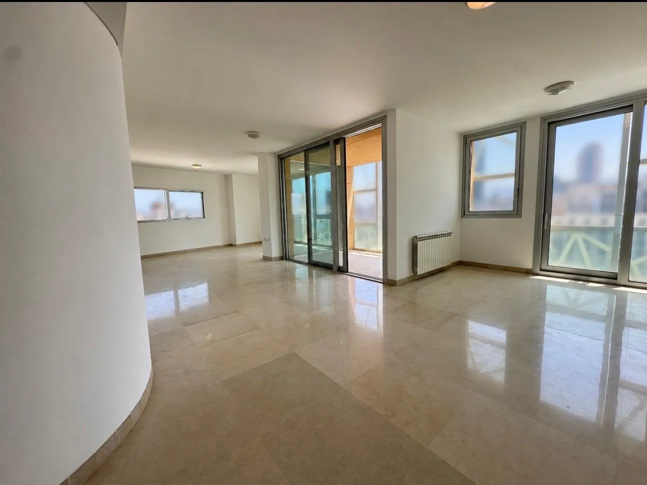 High-End 2-Bedroom Apartment For Rent in Down Town
